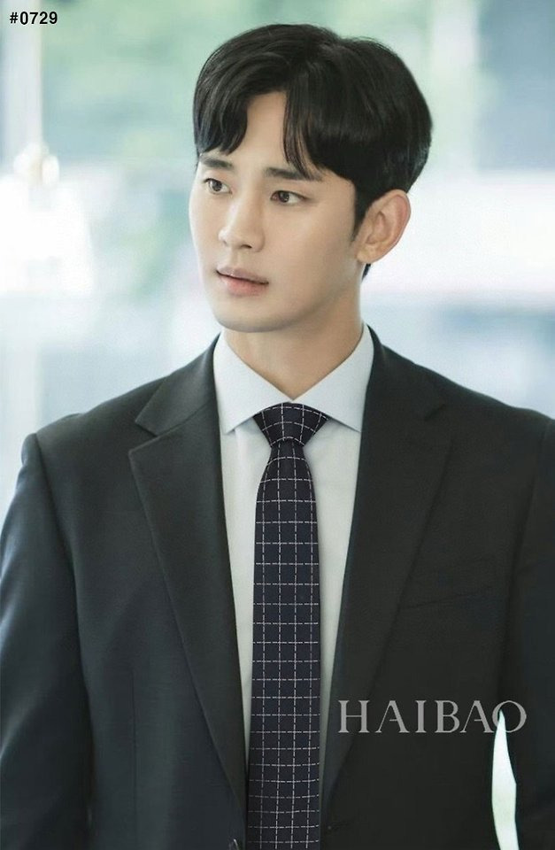 스퀘어 패턴 넥타이