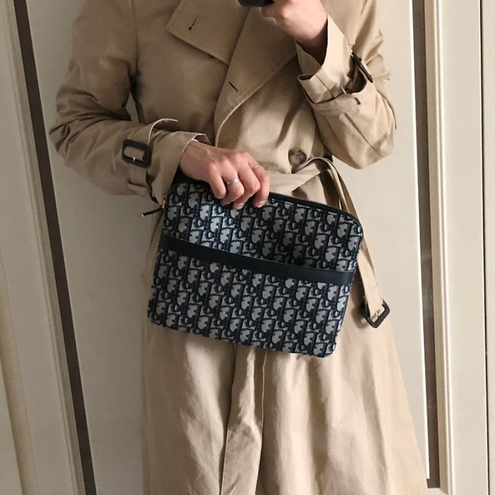 오블리크 수지 클러치 1